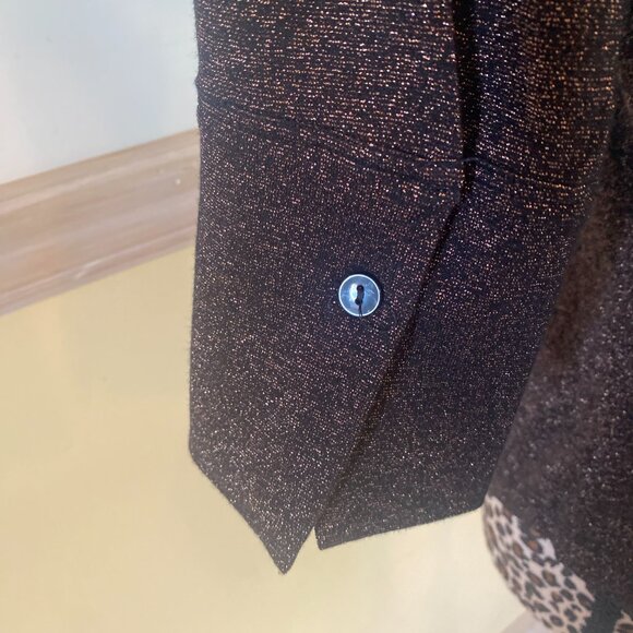 NWT‎ Abercrombie and Finch Orange Black Glitter Collared Shirt M L10 - Picture 3 of 4